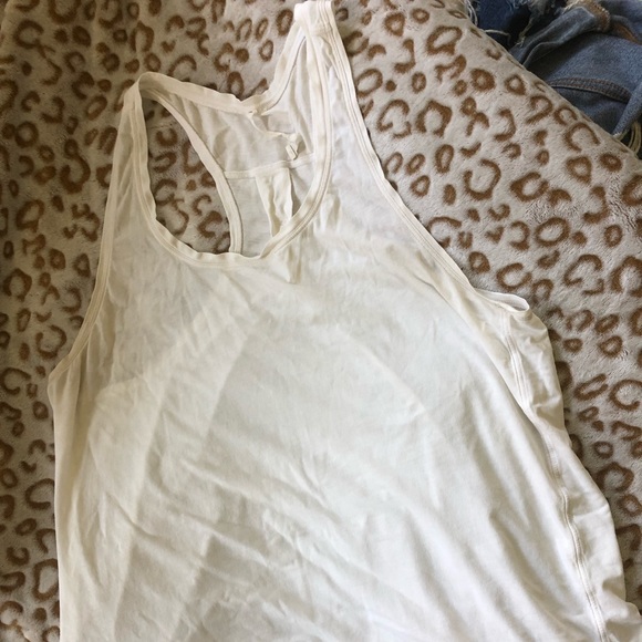 Lululemon white tank - Picture 4 of 5
